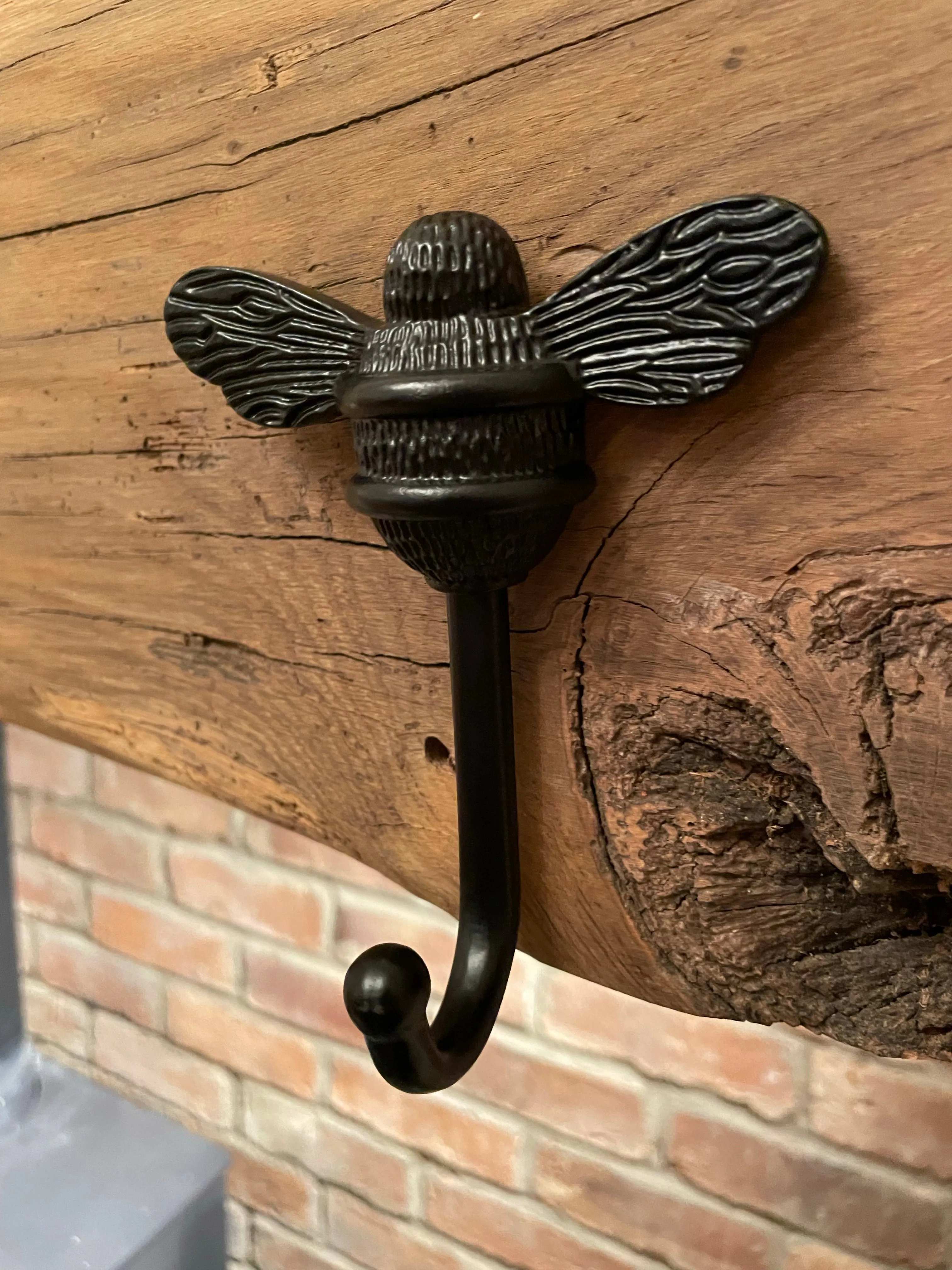 Black Bee Hook