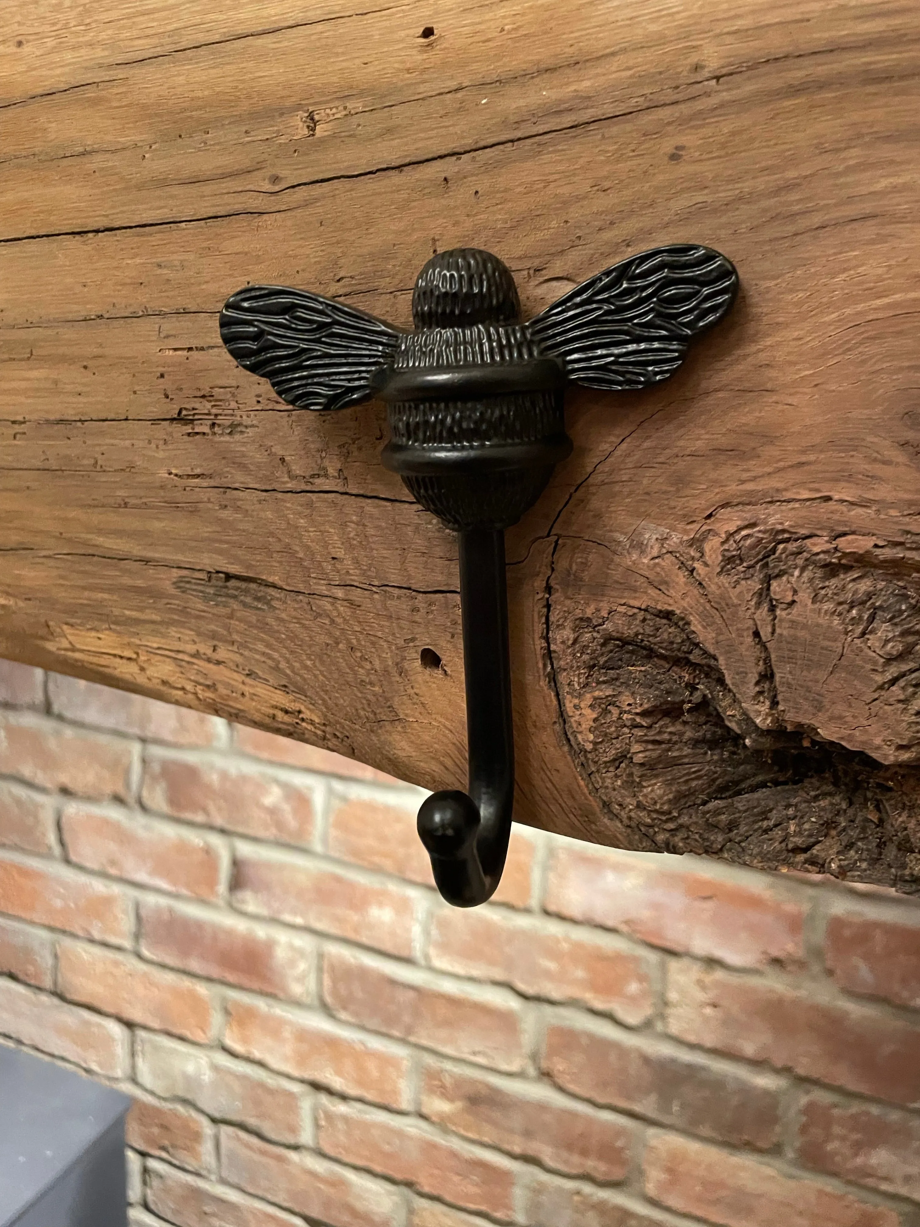 Black Bee Hook