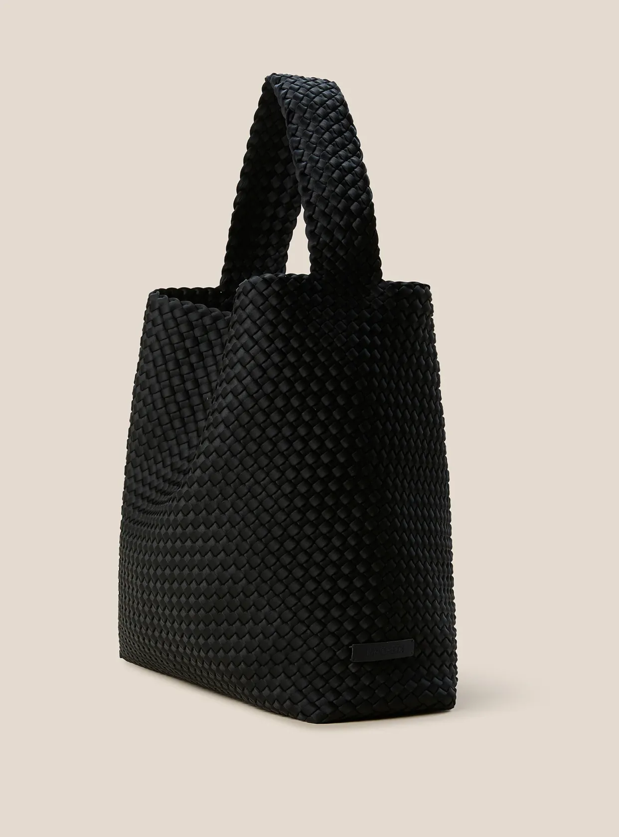 NOMAD LARGE HOBO IN ONYX